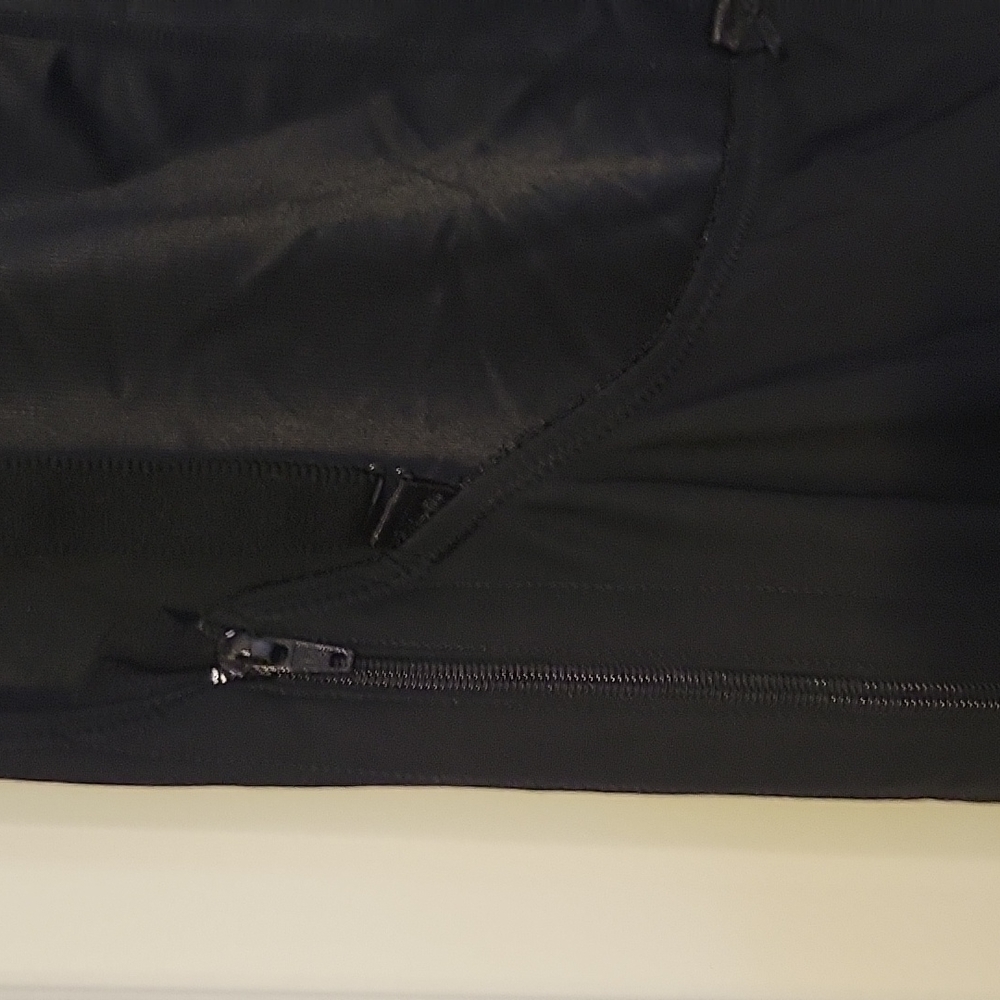 Compression Wear - image 4